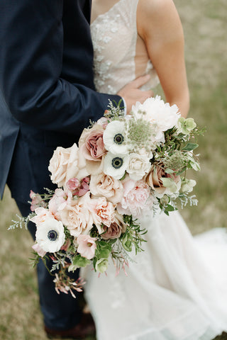 Elegant bridal bouquet for May wedding
